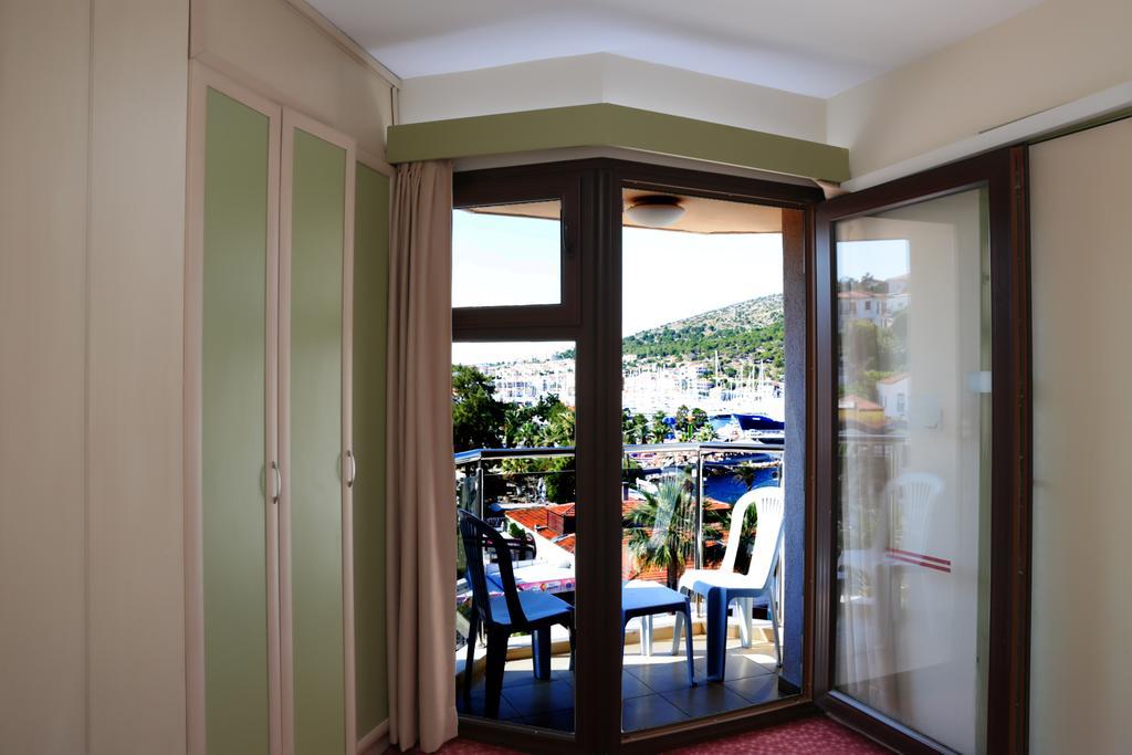 Ridvan Hotel Cesme Bagian luar foto